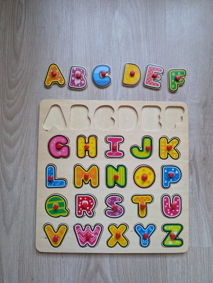 Puzzle en bois lettres - photo numéro 2