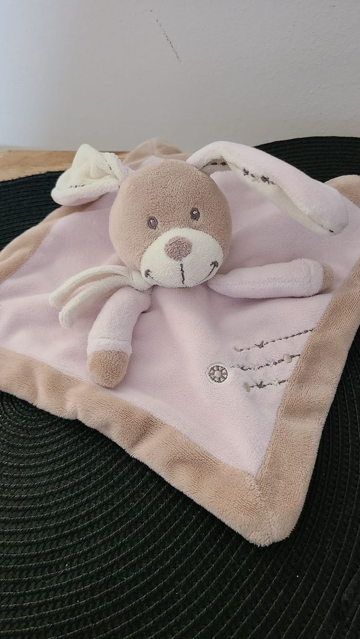 Doudou plat carré lapin beige rose NICOTOY - photo numéro 2