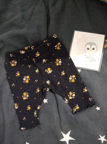 Legging marine a fleurs _ 1 mois