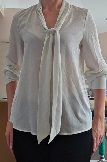 Blouse lavallière