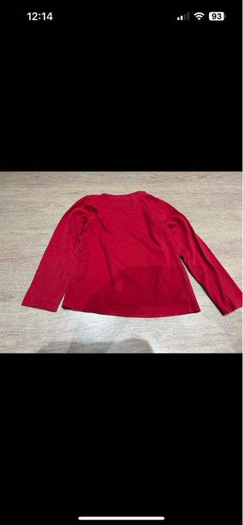 Teeshirt manches longues rouges 5 ans