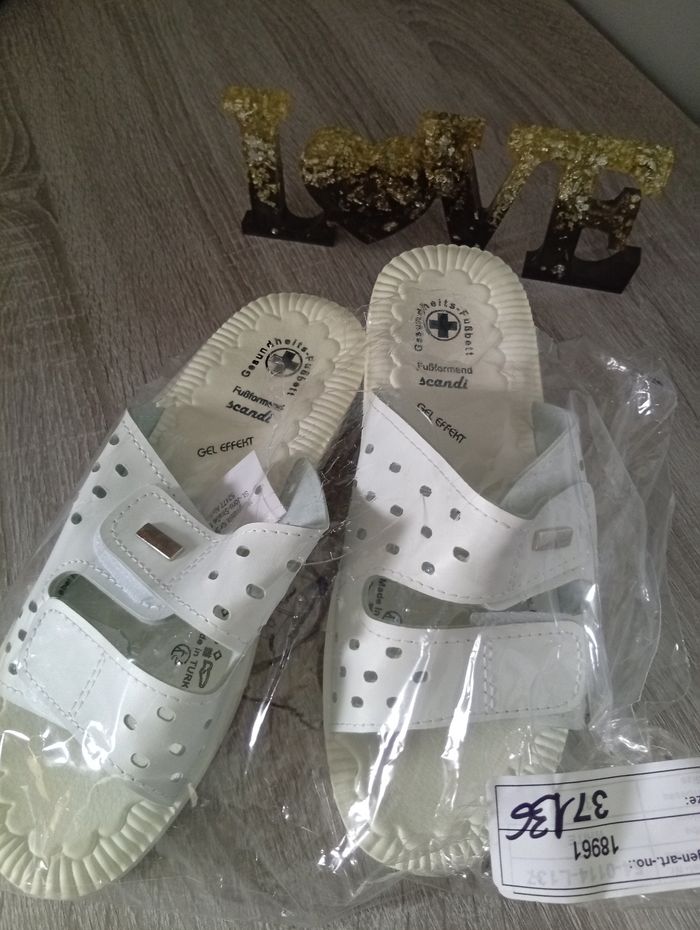 Jolie paire de claquettes confort massage anti bactérien - photo numéro 4