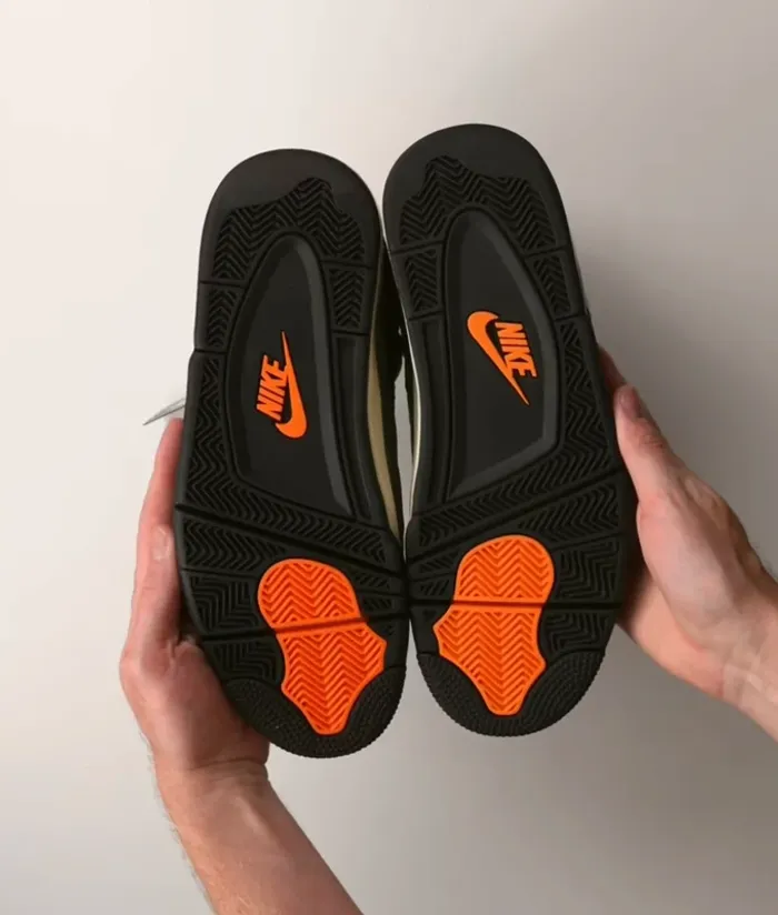 Jordan 4 retro x Undefeated - photo numéro 7