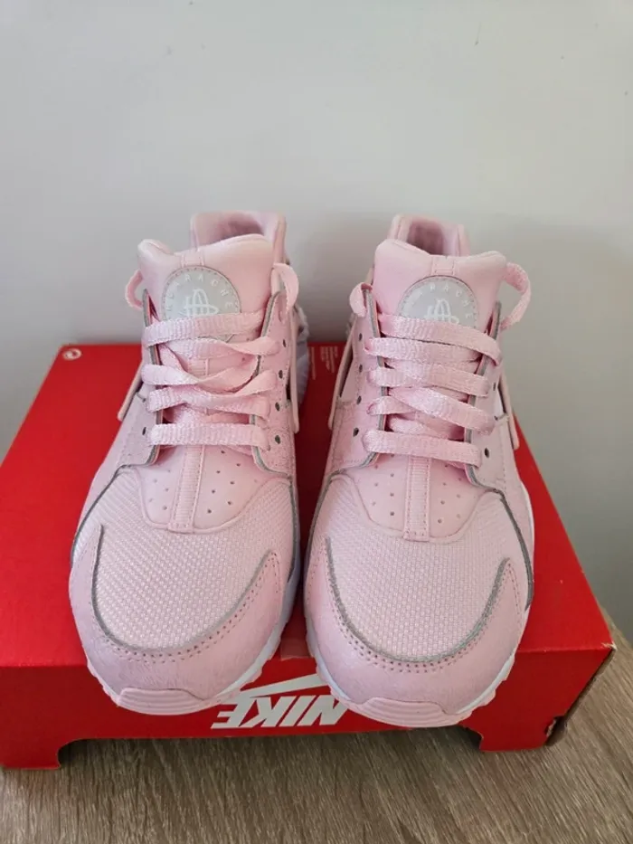 Nike huarache rose taille 36,5 neuves - photo numéro 4