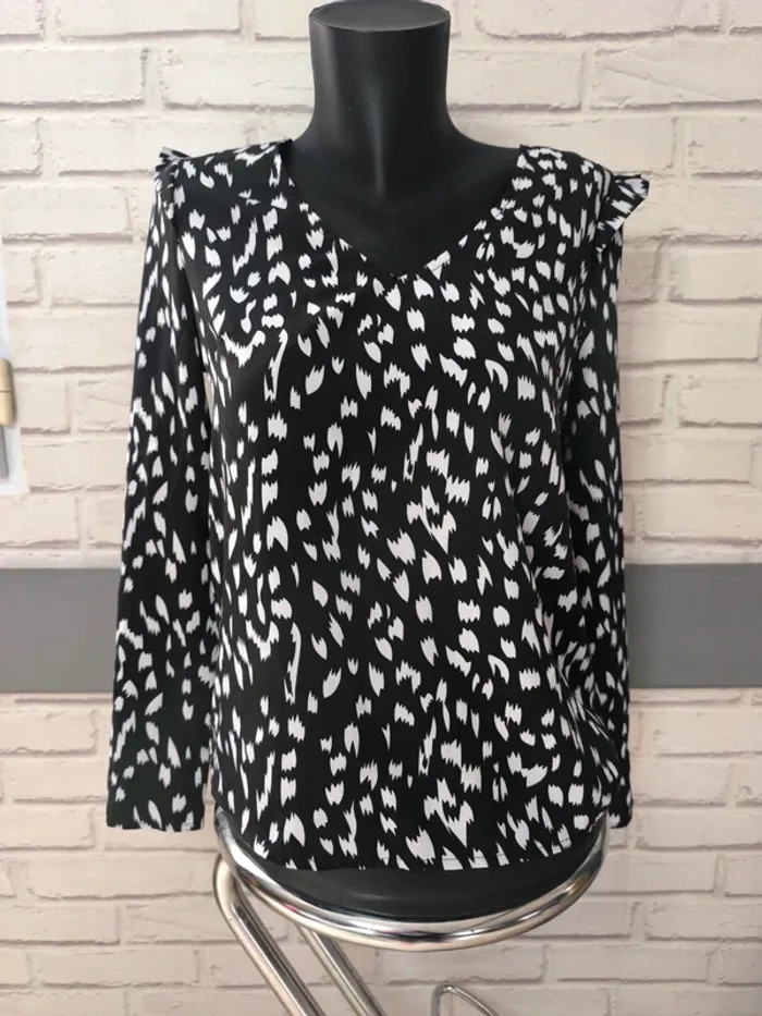 D4646 haut femme taille 42