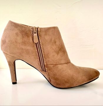Bottines BATA en daim