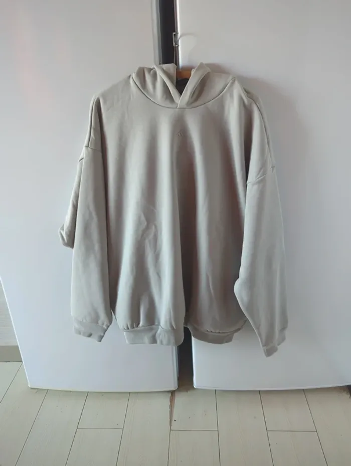 Sweat Basketball One Adidas taille xl neuf