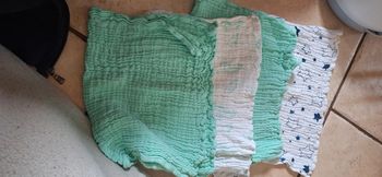 Lot 4 lange tissus doudou neuf