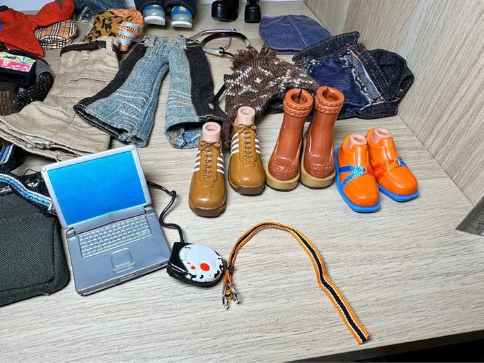 Lot de grandes poupées bratz - photo numéro 5