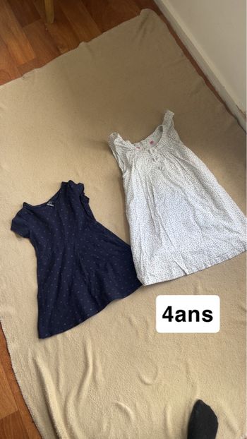 Lot de deux robe fille 4ans