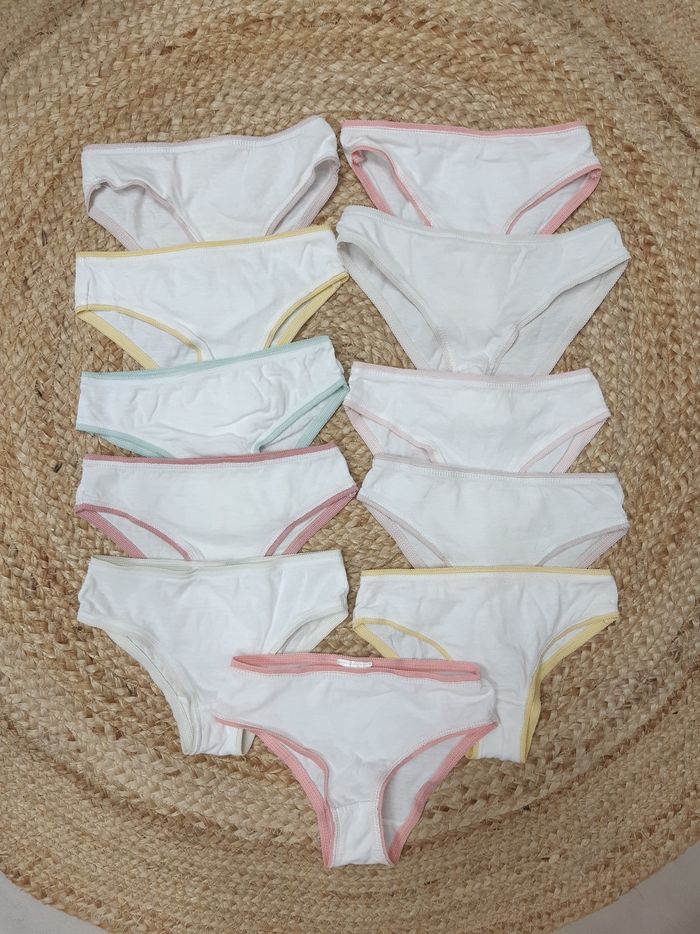 Lot de 11 culottes