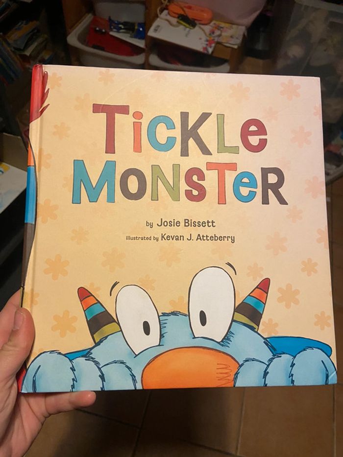 Livres anglais enfant tickle monster