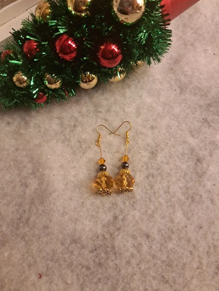 Boucles d'oreilles pendante chic doré orange - photo numéro 3