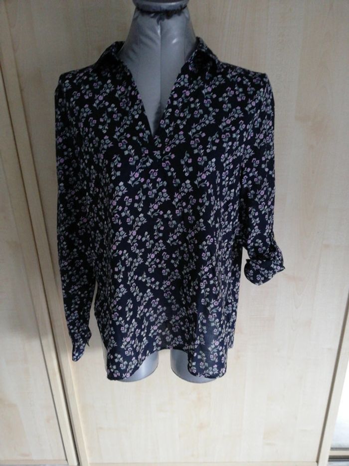 Blouse fleurie manches longues taille 38