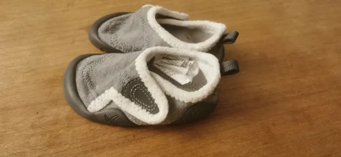 🌼🎒 chaussons Domyos babylight T24  gris lunaire  spécial rentrée 🐾 - photo numéro 2