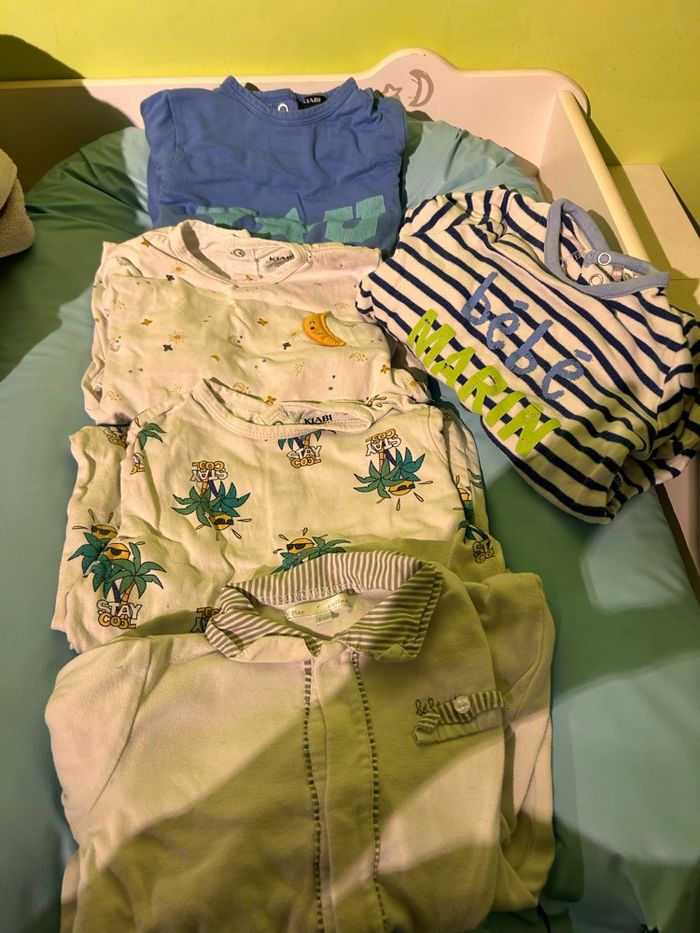 Lot de 10 pyjamas mi saison 18 mois - photo numéro 2