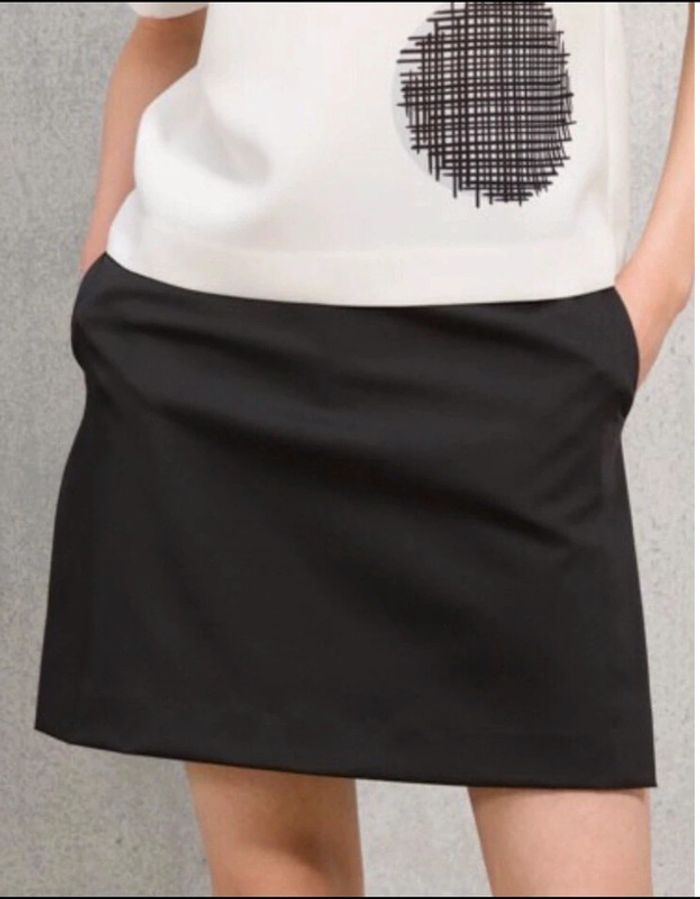 Jupe short cop copine - photo numéro 2