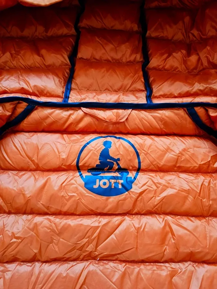 Doudoune Jott Nico rouge feu S homme avec capuche neuve - photo numéro 6
