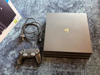 Console de jeu Sony PlayStation 4 Pro 1 To avec 1 manette - Noir de jais - avec emballage d'origine