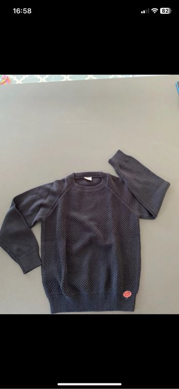 Pull tape à l’œil 8 ans