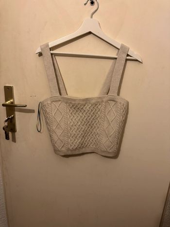 Débardeur crop top  façon tricot h et m beige torsadé taille l