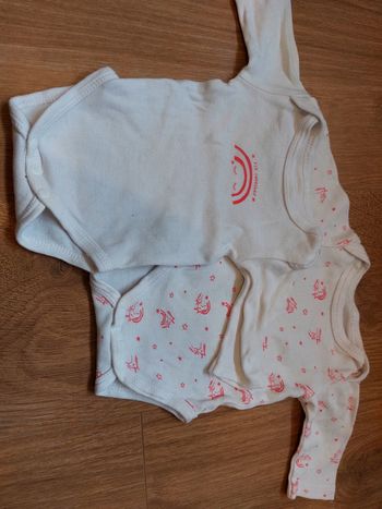 2 bodys manches longues 