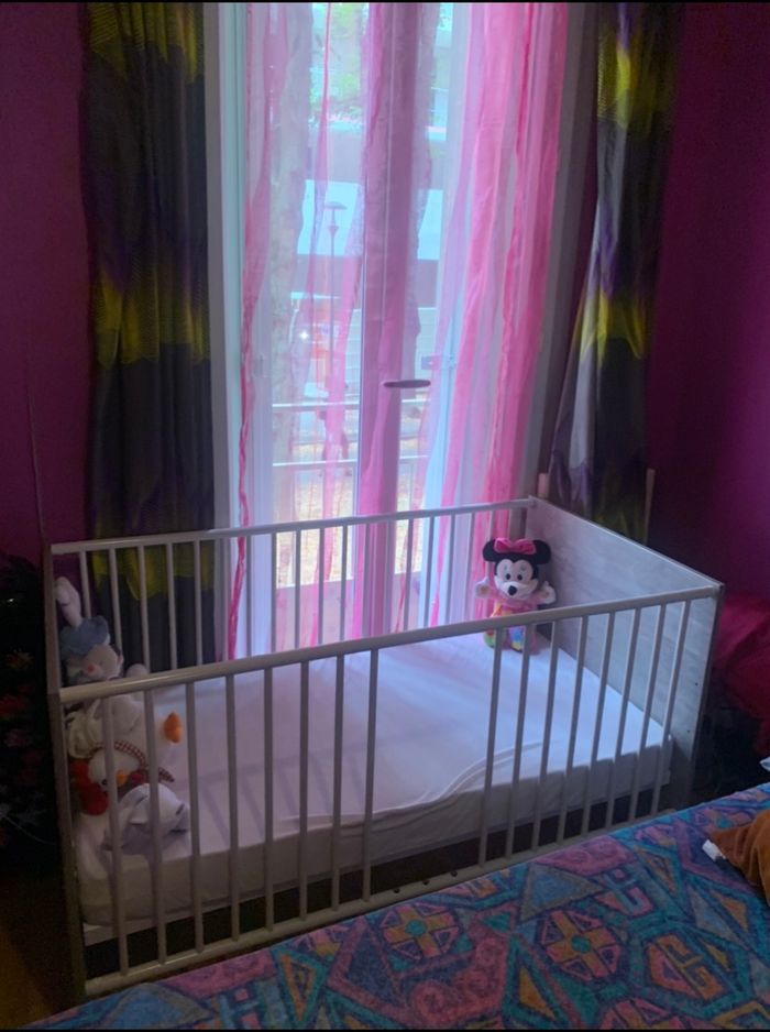 Lit presque neuf peux utiliser