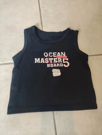 Tee shirt sans manche 12 mois