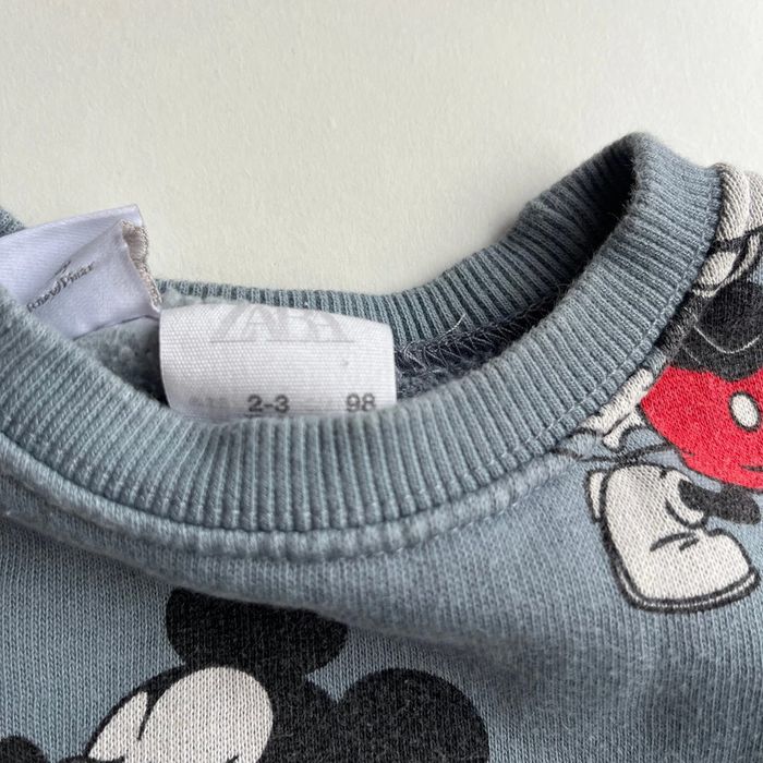 Pull sweat Mickey Zara - photo numéro 2