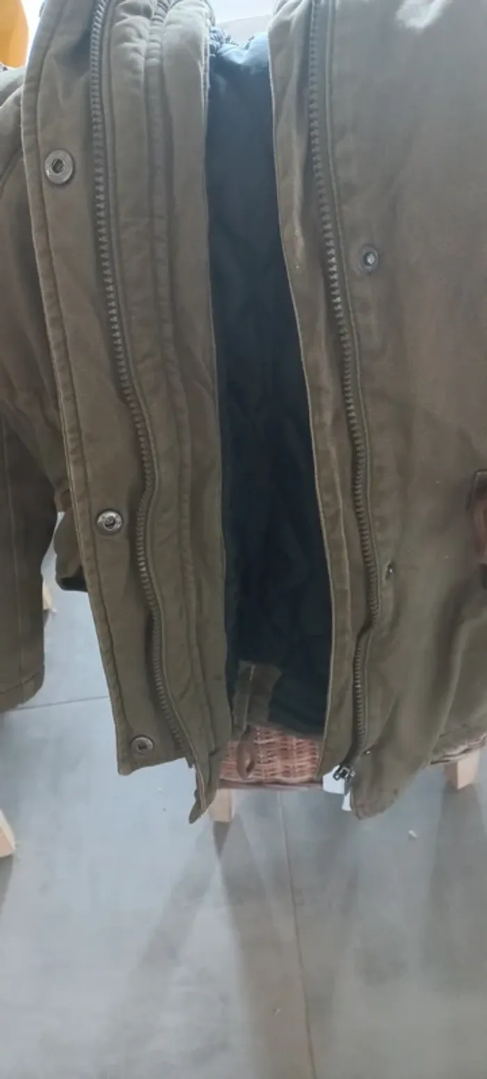 Manteau. Fourrue capuche amovible TBE Taille 34 - photo numéro 6