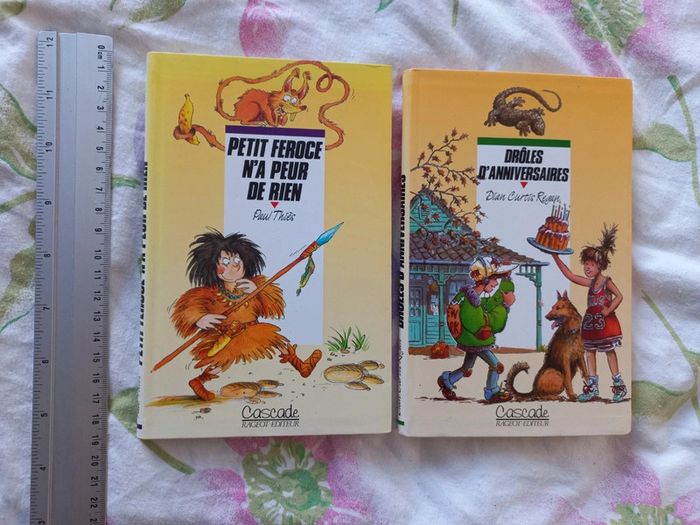 Lot de 2 livres droles d anniversaire  et petit feroce n a peur de rien