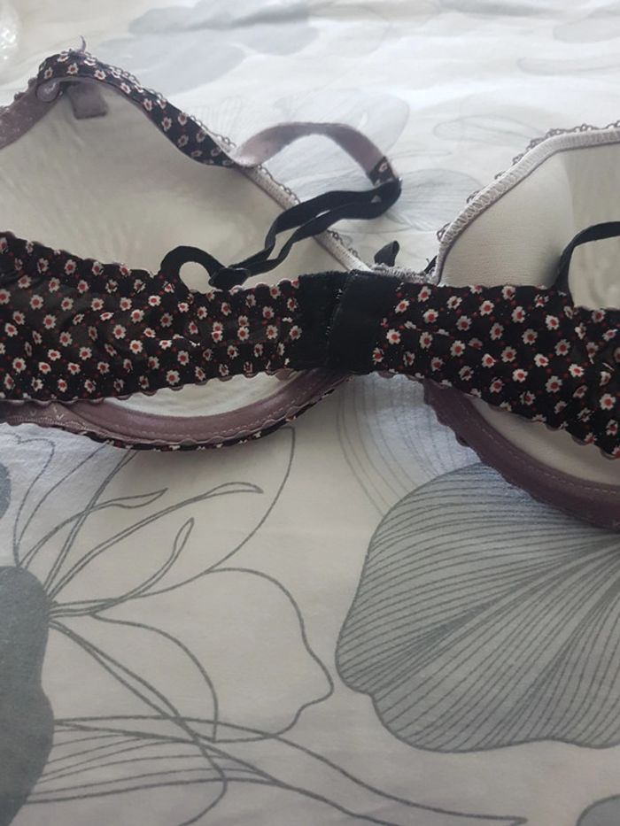 Soutien gorge - photo numéro 3