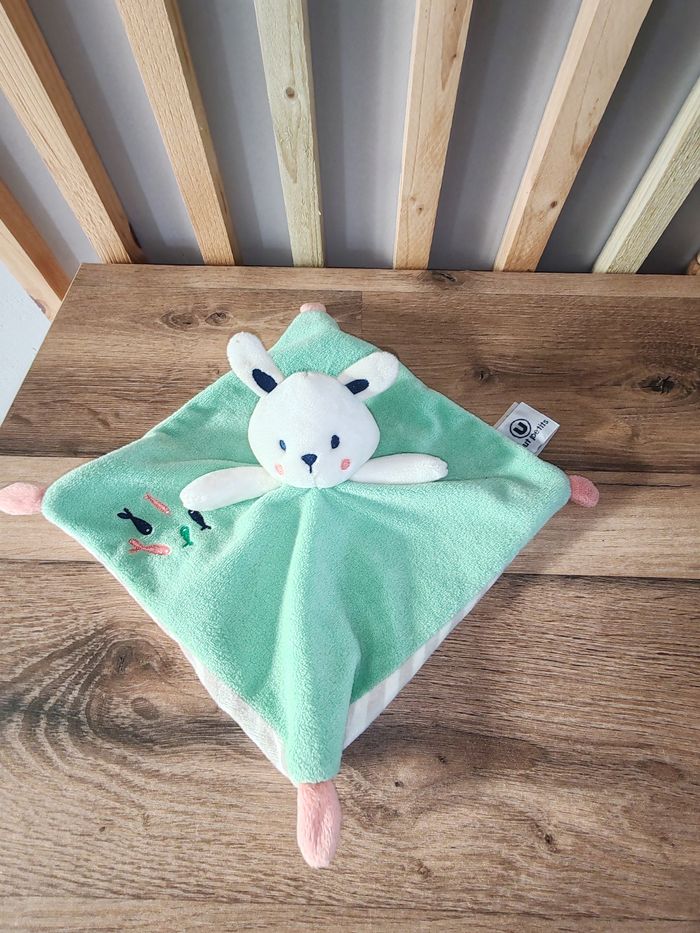 Lapin super u vert les petits doux