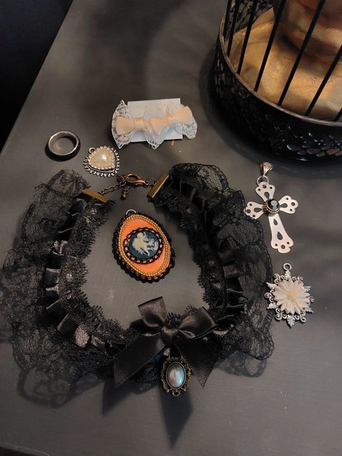 Lot de bijoux vintage gothique chic - photo numéro 4