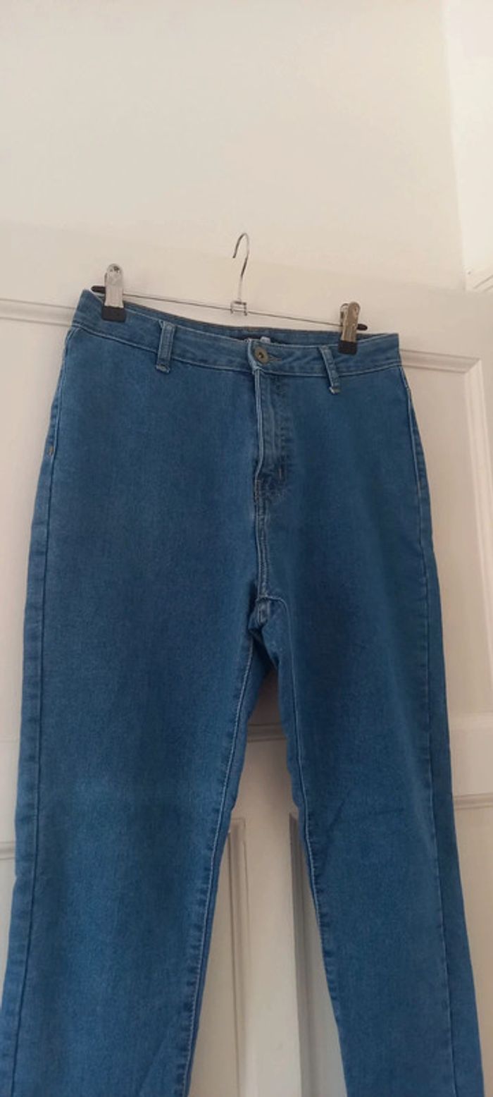 Jean bleu taille haute boohoo 38 - photo numéro 3