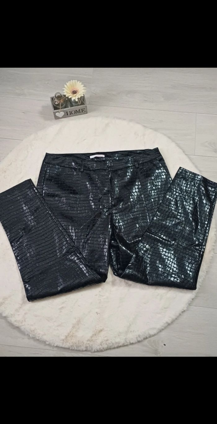 Pantalon simili noir T44 camaïeu - photo numéro 3