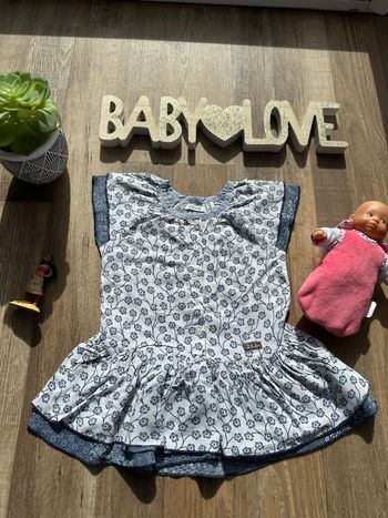 - Robe IKKS  - 12 mois  - Très bon état  