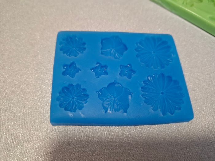 Beau lot de 2 moules silicone fleurs, feuilles, branches, oiseaux, frises neuf - photo numéro 6