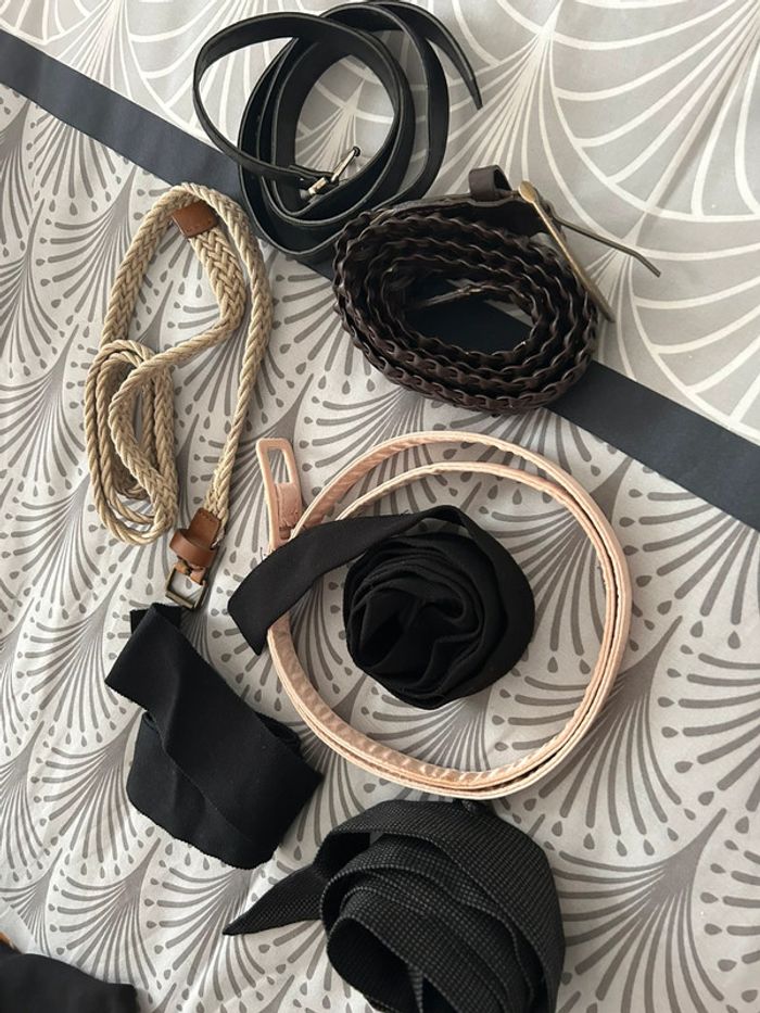 Lot ceinture T42-44 - photo numéro 2