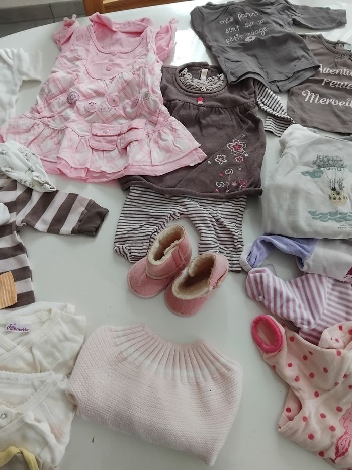 Lot vêtements bébé fille 1 mois - photo numéro 3