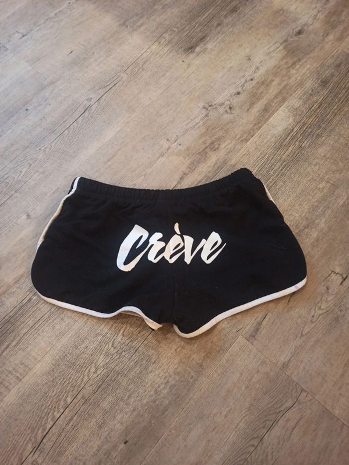 Short crève - photo numéro 1