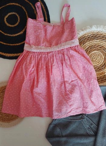 Robe à bretelles bébé fille fleuries fait main avec noeud.