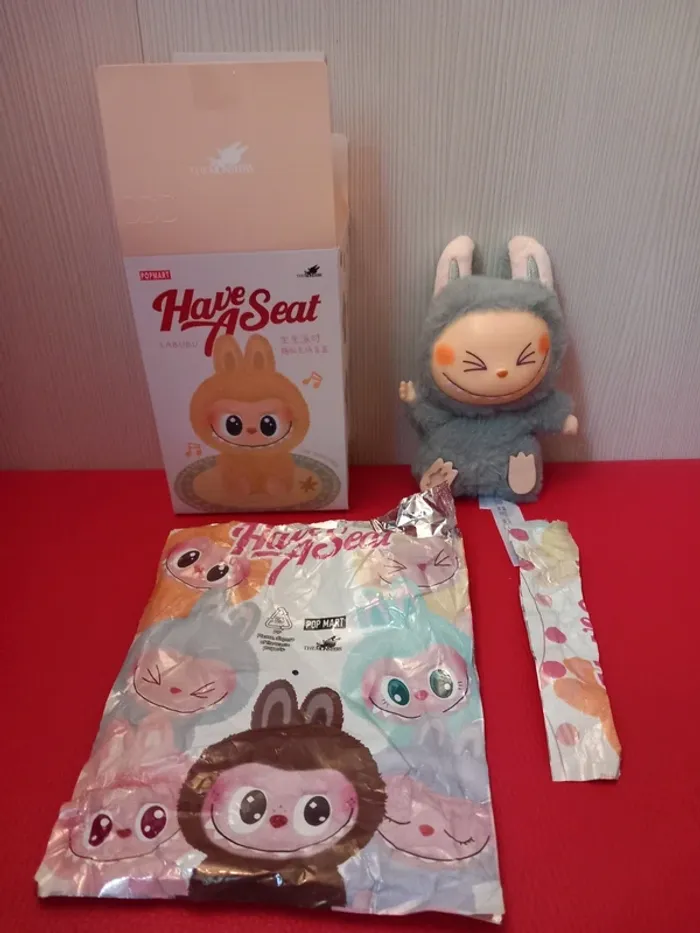 Labubu Hehe monstre mignon Popmart