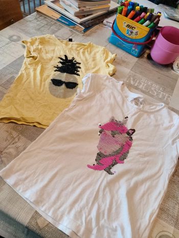 Lot de 2 t-shirt avec sequins