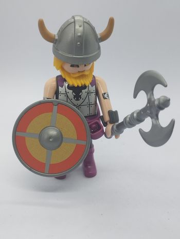Playmobil guerrier Viking à la double hache
