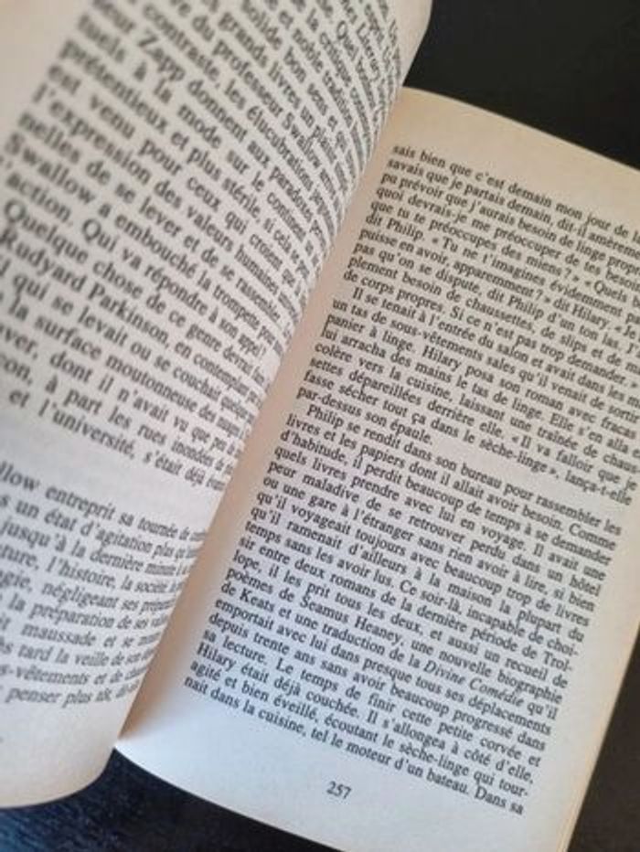 Un tout petit monde - photo numéro 2