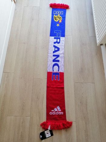 Écharpe Fédération Française de Football Adidas neuve avec étiquette