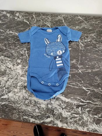 Body MC t. 3 mois Absorba