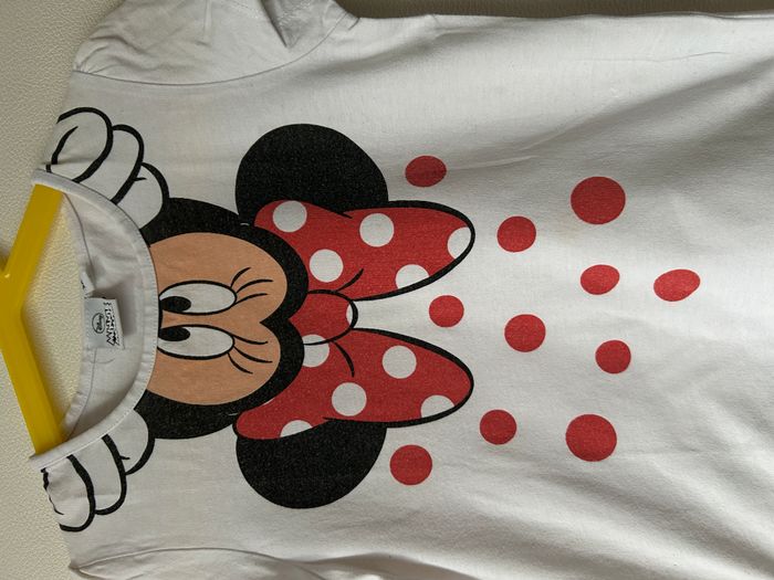 Tee-shirt motif Minnie à l'envers - photo numéro 2