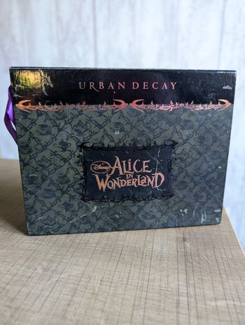 Palette urban Decay Alice 1